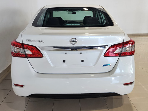 Nissan Sentra 1.8 Advance At