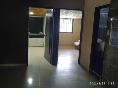 Imagen 5 de 14 de Re/max. Iris Hernandez. Vende Galpon (1819m2). El Roble. Los Guayos. Carabobo. Codigo 146016. ( Solo Para Clientes )