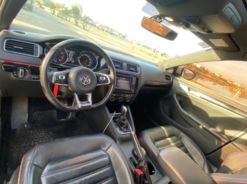 Imagen 13 de 15 de Volkswagen Vento 2.0 Tsi Gli 211cv App Connect + Nav