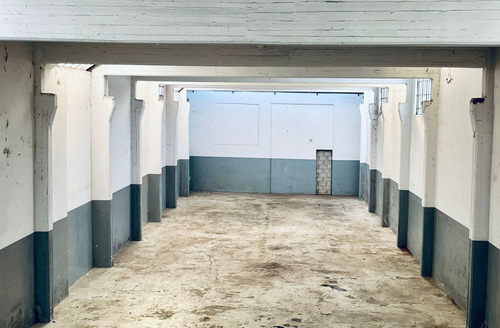 Imagen 8 de 14 de Gran Galpón De 354 M2 Cub. En Venta, En Ituzaingó Centro