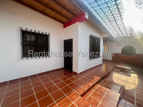Marianny Gonzalez, En Venta Casa Duplex Con Piscina La Morenera Cabudare