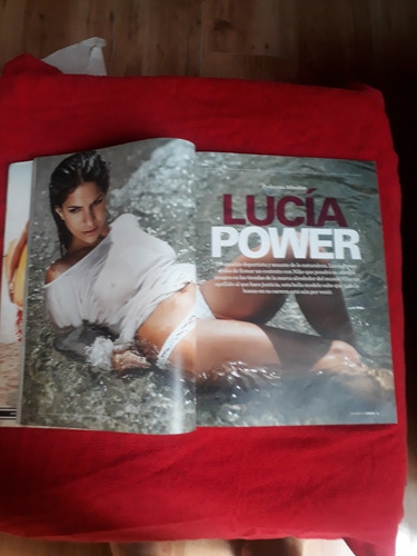 Revista  De Lucia Pawer Cosas Hombre 