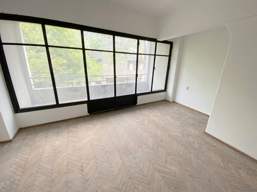 Imagen 2 de 10 de Venta Apartamento Con 6 Dormitorios En Cordã³n