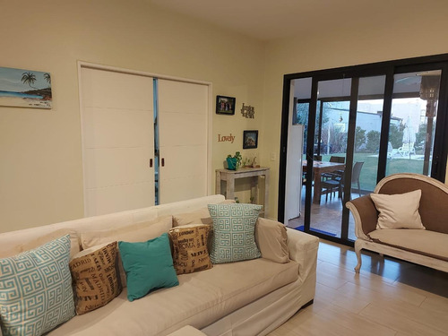 Imagen 2 de 30 de Casa A La Venta En La Comarca