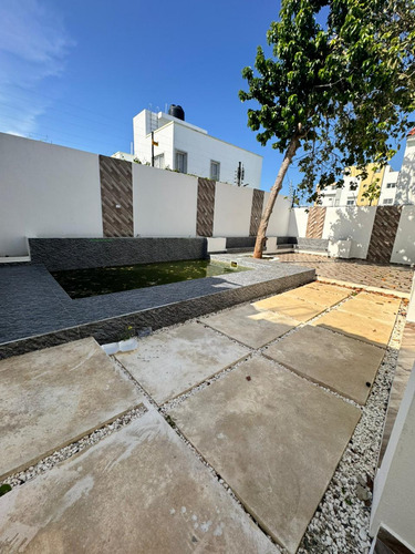 Vendo Hermosa Casa Prox. A La Ecológica