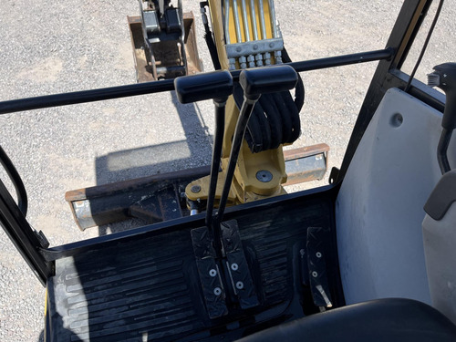 Miniexcavadora Cat