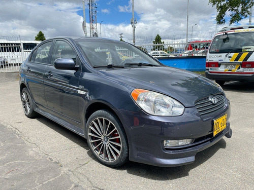 Imagen 2 de 25 de Hyundai Accent Gls 2010