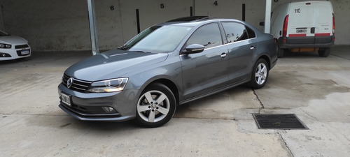 Imagen 1 de 10 de Volkswagen Vento 2.5 Luxury 170cv Tiptronic 2015