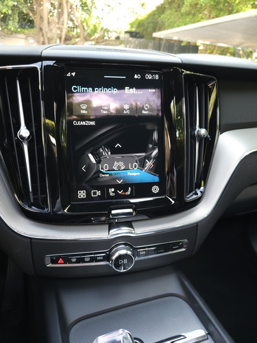 Volvo Xc60 T8 Ultimate Dark