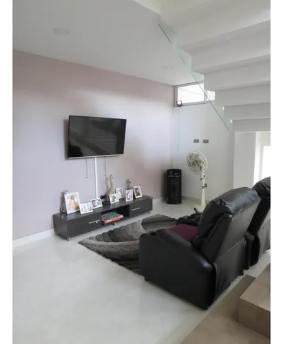 Venta De Casa En Condominio De 330mts2 Jamundí, Valle Del Cauca 6897.