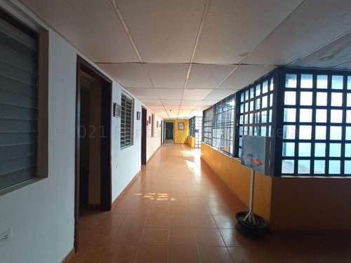 Imagen 7 de 12 de Leida Falcon Rentahouse Vende Casa En San Blas Valencia 22-12640 Lf