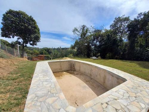1.000 M², Casa Em Construção, Com 02 Dormitórios E Piscina !