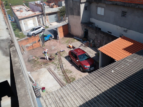 Vendo Esse Terreno 10x20 Com Uma Casinha Simples No Fundo