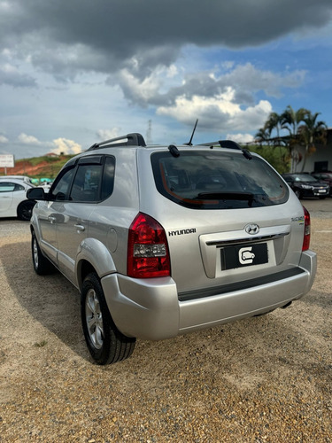 Hyundai Tucson 2.0 MPFI GLS 16V 143CV 2WD FLEX 4P AUTOMÁTICO
