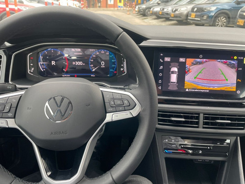 Imagen 3 de 21 de Volkswagen Nivus Highline 1.0 Turbo Test Drive Oportunidad