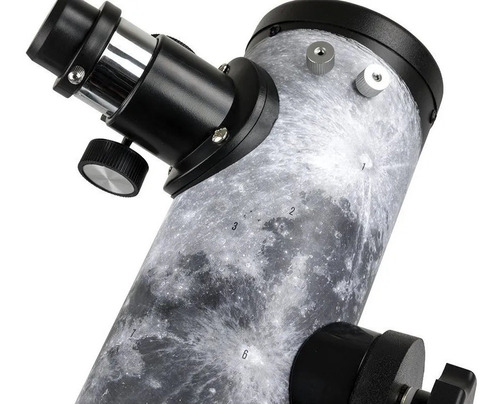 Imagen 2 de 4 de La Serie Celestron Firma Luna De Robert Reeves Cuenta Con Un