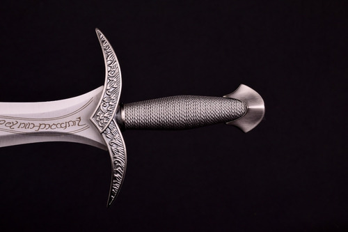 Imagen 3 de 8 de Espada Dardo Sting Frodo Señor De Los Anillos + Base