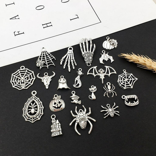 100 Piezas Variadas De Dijes De Halloween Colgantes