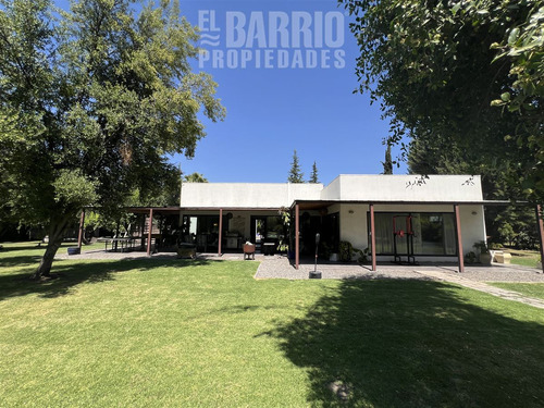 Casa En Venta De 3 Dorm. En Colina