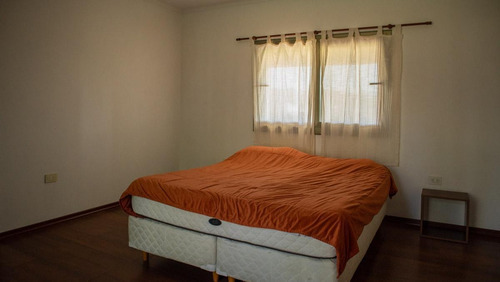 Imagen 27 de 30 de Casa Con Pileta A La Venta En Lobos Country Club