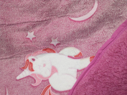 Frazada Manta Magica Luminosa Infantil Corderito Fluor 1 1/2 Unicornios Fucsia
