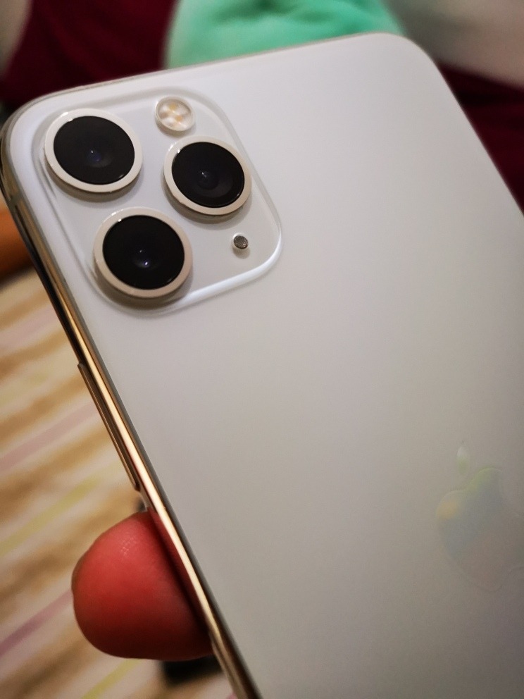 iPhone 11 Pro Max 256gb Silver Liberado Mínimo Detalle | Mercado Libre