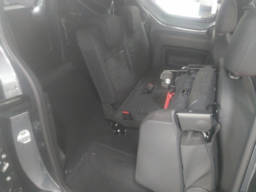 Imagen 9 de 25 de Renault Kangoo Confort 5 Asientos 1.6 Permuta Okm Financio J