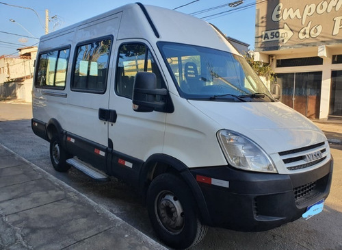 Imagem 11 de 13 de Iveco Daily 45s16 Minibus