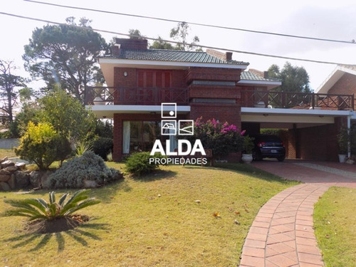 Casa Beaulieu Piriápolis 4 Dorms Venta Ca101220