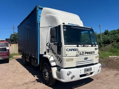 Ford Cargo 1517. Caja Sider 12 Pallets