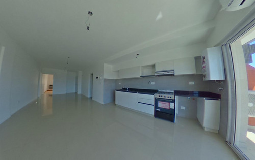 Excelente Departamento De 2 Ambientes Al Contrafrente Con Balcón. Súper Luminoso