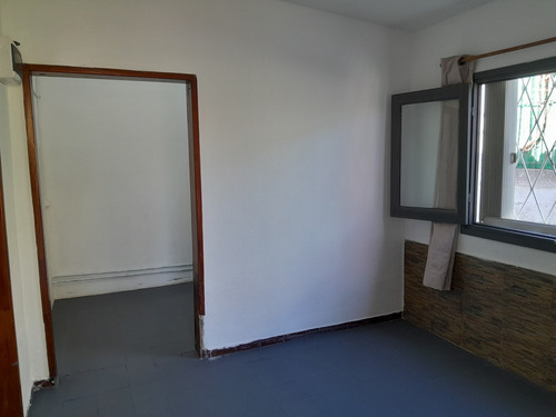 Alquila. Casa 2 Dorm. Ent Auto C/aire Dormitorio