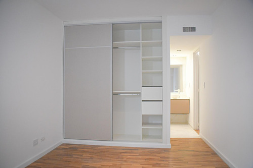 Departamento En Venta Reciclado En Alem 1100, Barrio Martin Rosario