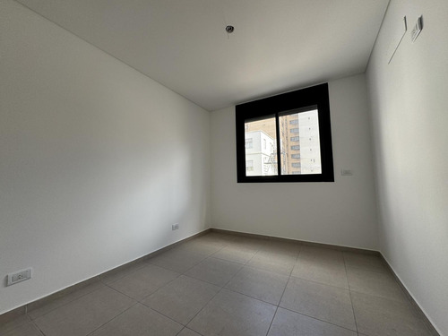 Oportunidad! Departamento De 2 Dormitorios Con Balcón