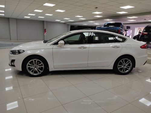 Ford Mondeo Titanium 2.0 Ecoboost 0km