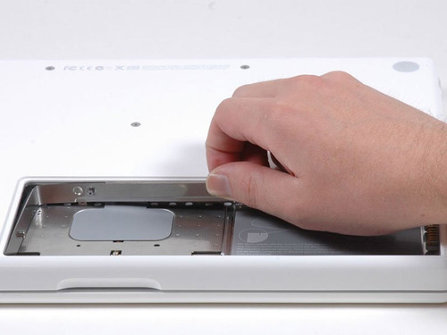Bracket Protector De Bateria / Ram/ Hdd Para Macbook A1181 (Usado)