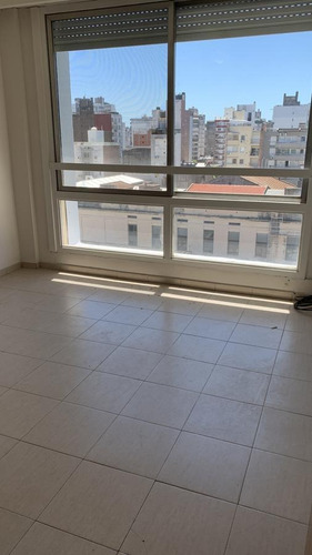 Imagen 7 de 19 de Departamento Venta Al Frente Centrico Luminoso Norte