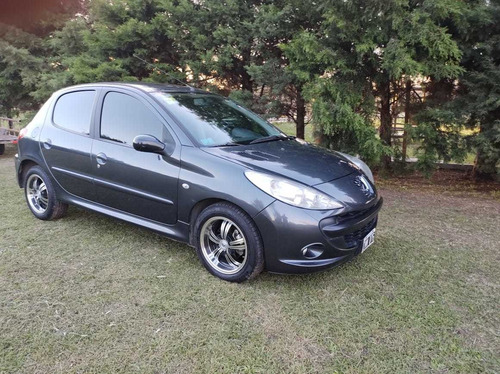 Peugeot 207 1.9 Sedan Xrd 2010