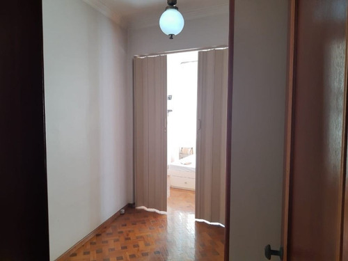 Imagem 12 de 30 de Apartamento Todo Reformado Com: Dois Quartos, Sala Um Banheiro Social E Dependência. - Ap5595