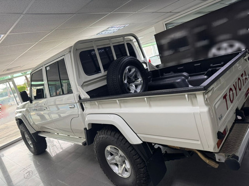 Land Cruiser 79 2022