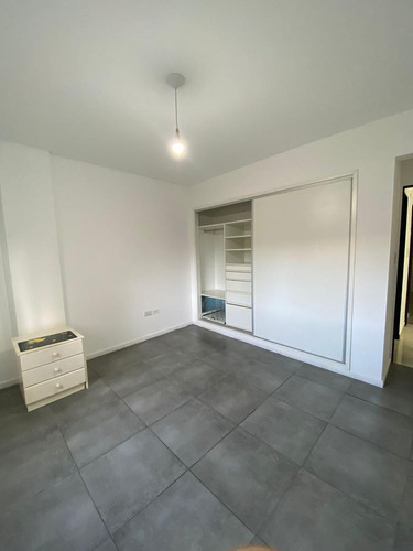 Departamento Dos Dormitorios En Venta, Villa Sarita
