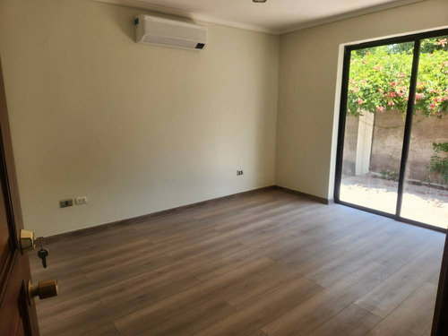Alto Las Condes, 4 Dorm, 700 Mts2 De Terrano, Disponible