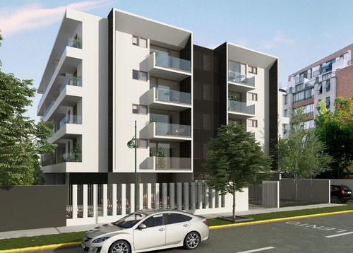 Arriendo 2d+2b+e Con Patio En Plaza Ñuñoa, Cercano Metro