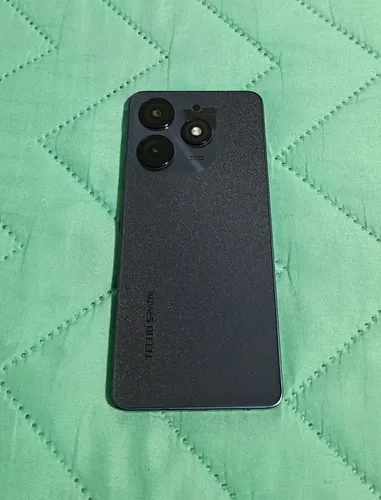 Celular Tecno Spark 10 Pro Dual Sim 256gb / 8ram / 50mp (Usado)
