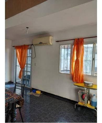 Imagen 5 de 14 de Casa Pasillo C/terraza Y Parrilla - Valentín Gómez 1400
