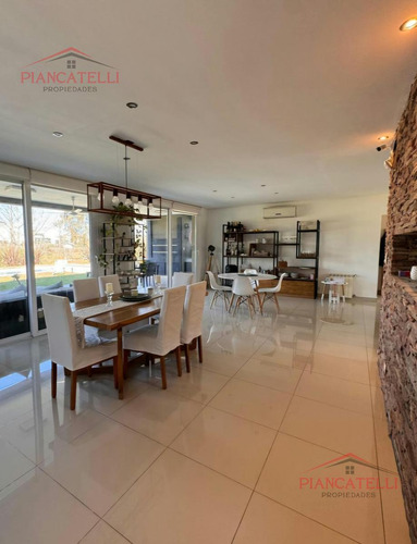 Venta De Casa En Terravista Con Vista A La Laguna