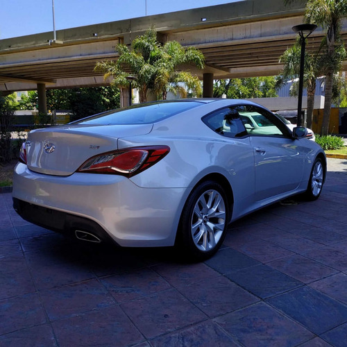 Imagen 5 de 15 de Hyundai Genesis 2021 2.0 Coupe Seg. T Mt6 Madero Motors