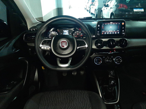 Imagem 2 de 15 de Fiat Cronos 1.3 Firefly Flex Drive 15.000km Multimídia 2020