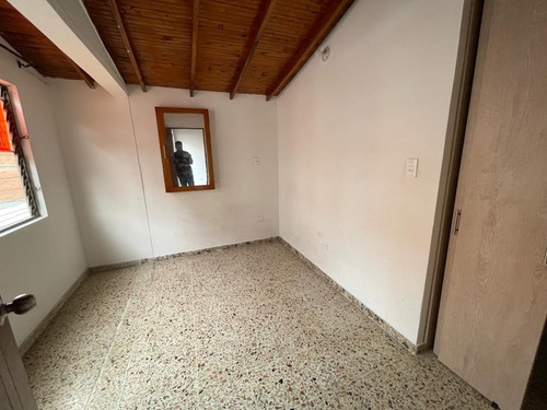 Imagen 3 de 14 de Casa Parque Copacabana Antioquia, 3 Habitaciones, 2 Baños, Balcon
