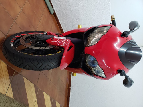 Imagem 3 de 5 de Cbr 1000rr